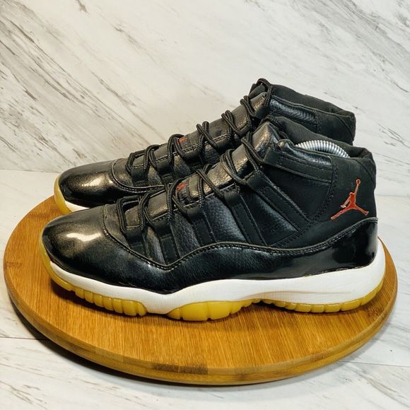 Nike Other - Nike Air Jordan 11 Retro 72-10 Style # 378037-002 Size 8 ( MISSING BOTH INSOLES)